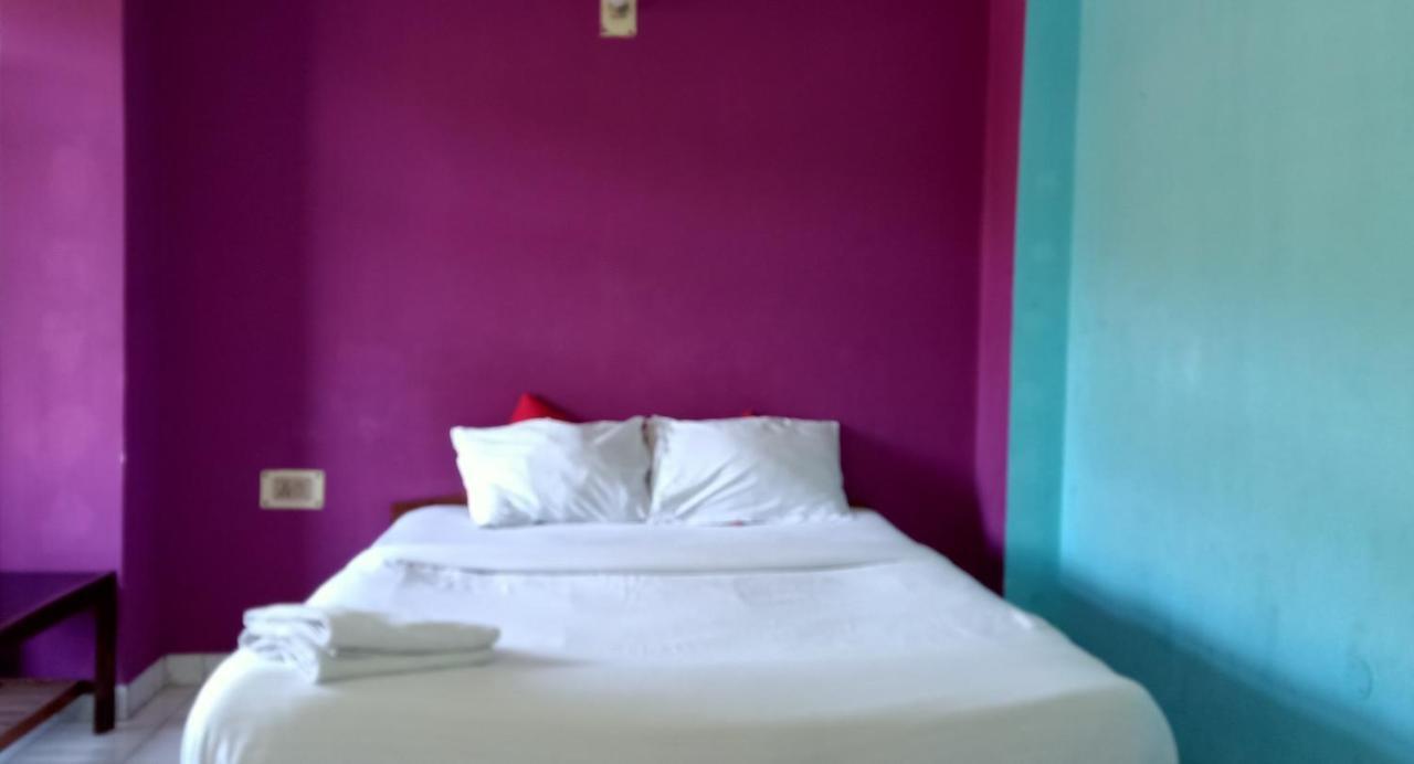 LG Towers Hotel Guwahati Buitenkant foto