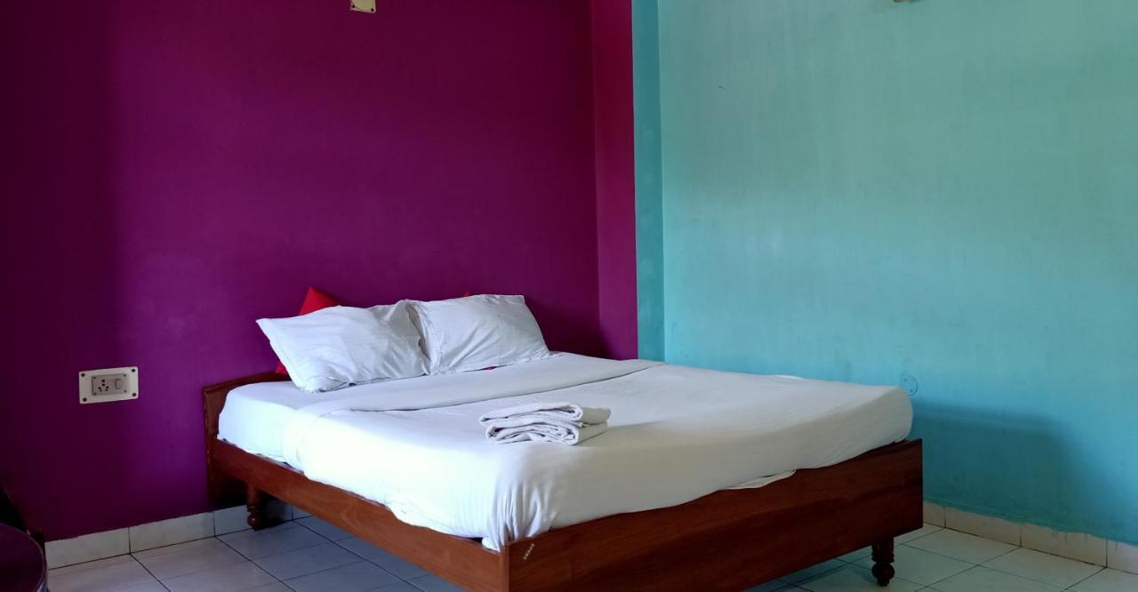 LG Towers Hotel Guwahati Buitenkant foto